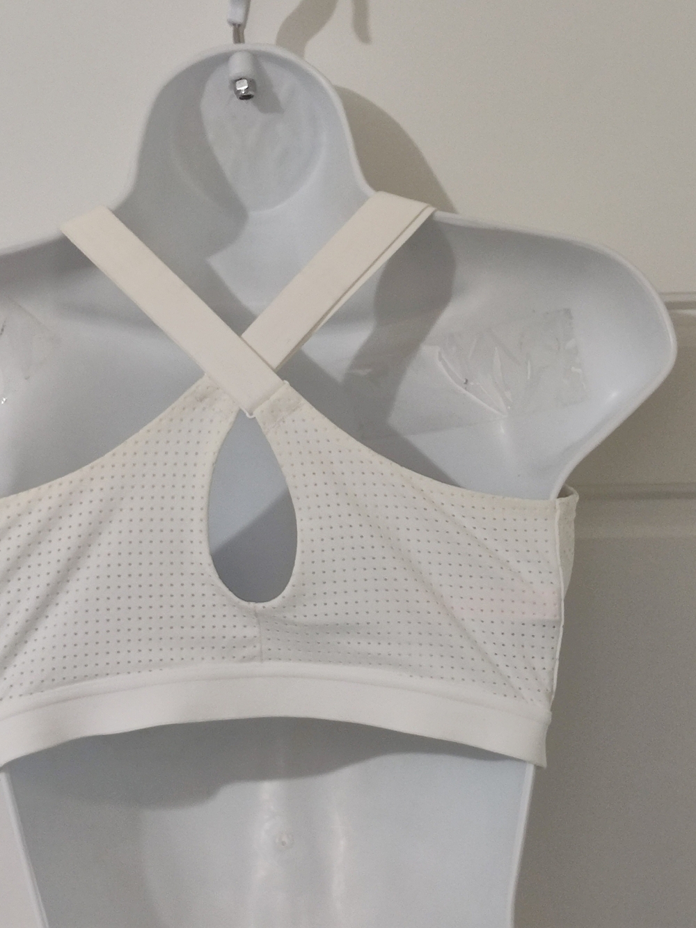LIGHTWEIGHT BY VICTORIA'S SECRET SPORTS BRA SIZE 34DDD NWOT MSRP $79.50 - Picture 4 of 5